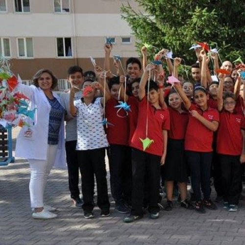 Erciyes Koleji'nde Turna Kuşları Barışa Kanat Çırptı!