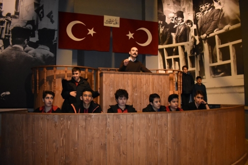 Tarih Erciyes Koleji'nde Hayat Buluyor!