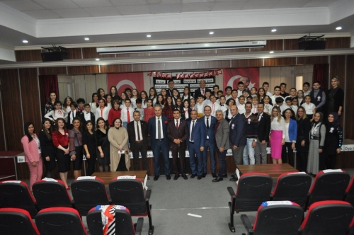 Erciyes Koleji'nde Öğretmenler Günü Kutlamaları Hız Kesmedi!