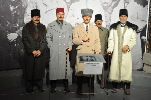 İlkokul 2. Sınıf Öğrencilerimiz Atatürk Evinde!