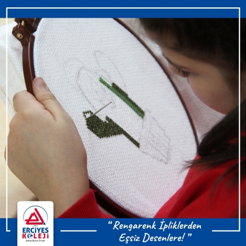 RENGARENK İPLİKLERDEN EŞSİZ DESENLERE!